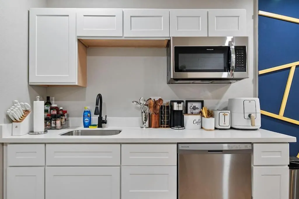 12 Minutes From Downtown Phoenix - 1 Bedroom